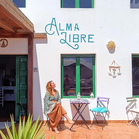 Bed and Breakfast Alma Libre Lanzarote Гуатиса Экстерьер фото