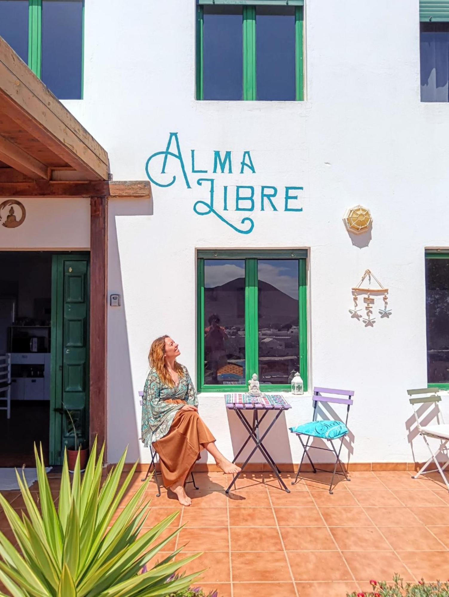 Bed and Breakfast Alma Libre Lanzarote Гуатиса Экстерьер фото